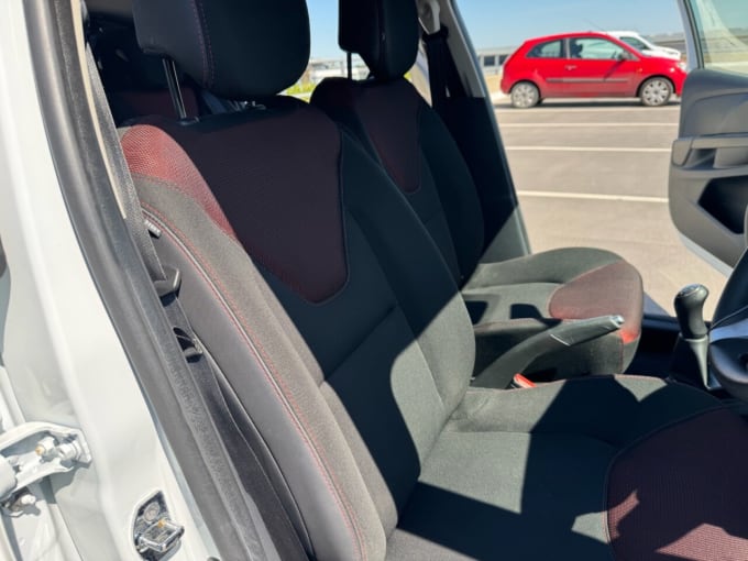 2025 Renault Clio