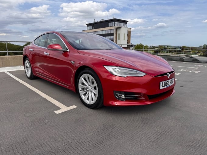 2025 Tesla Model S