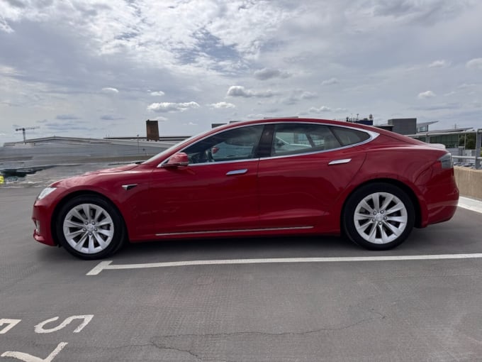 2025 Tesla Model S