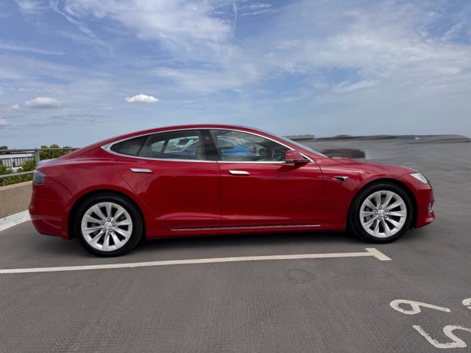 2025 Tesla Model S