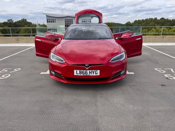 2025 Tesla Model S