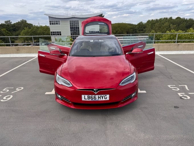 2025 Tesla Model S