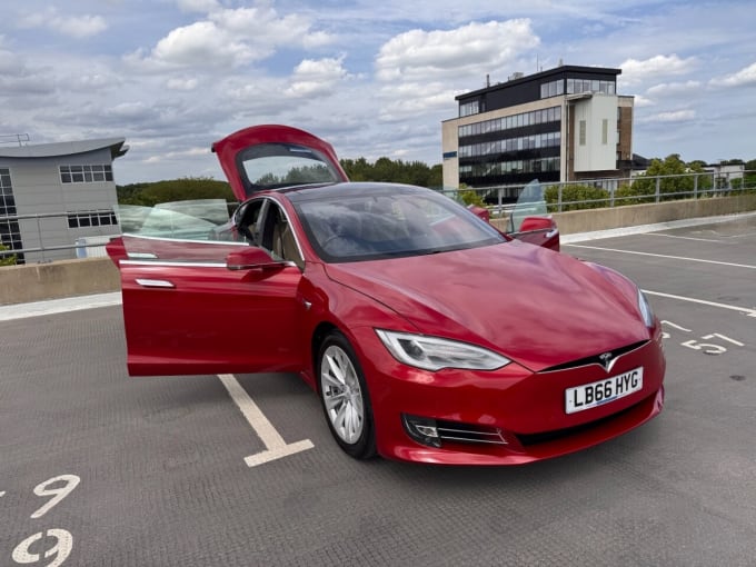 2025 Tesla Model S