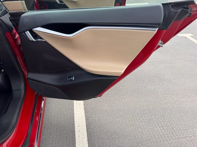 2025 Tesla Model S