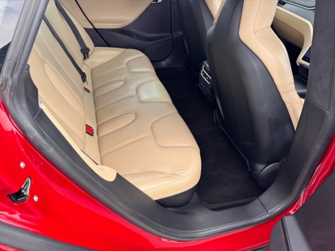 2025 Tesla Model S