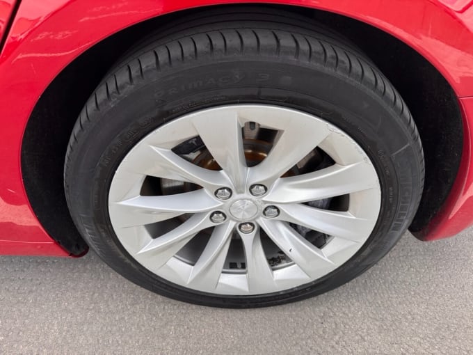 2025 Tesla Model S