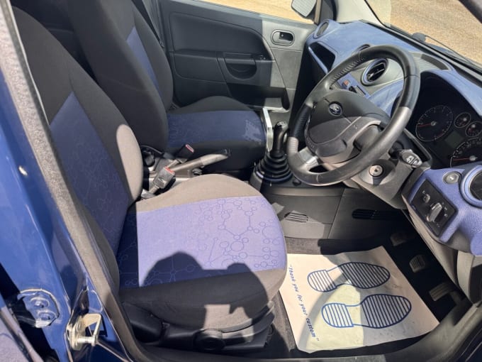 2025 Ford Fiesta