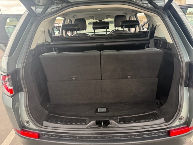 2025 Land Rover Discovery Sport