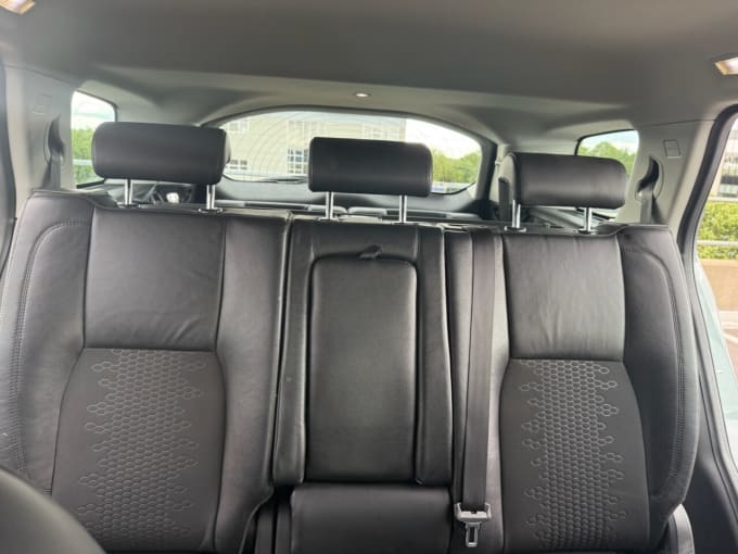 2025 Land Rover Discovery Sport