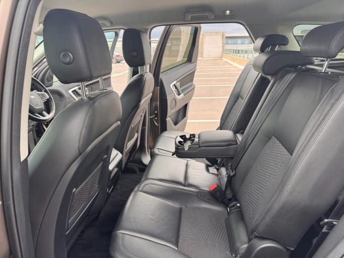 2025 Land Rover Discovery Sport