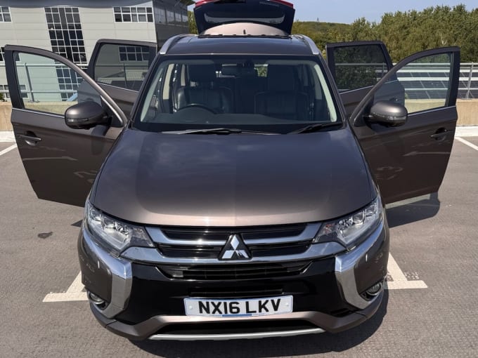 2025 Mitsubishi Outlander