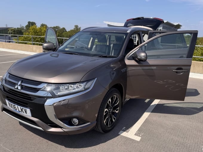 2025 Mitsubishi Outlander