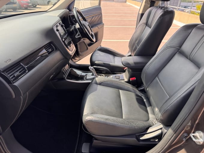 2025 Mitsubishi Outlander