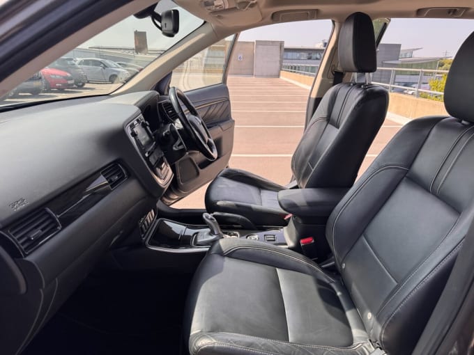 2025 Mitsubishi Outlander