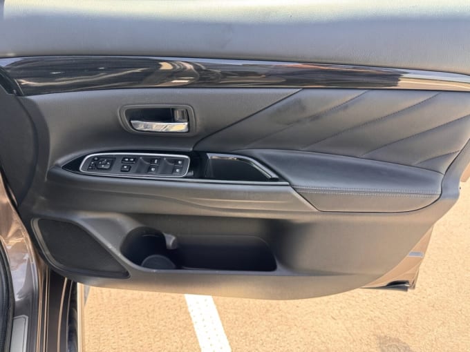 2025 Mitsubishi Outlander