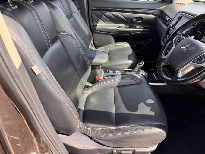 2025 Mitsubishi Outlander