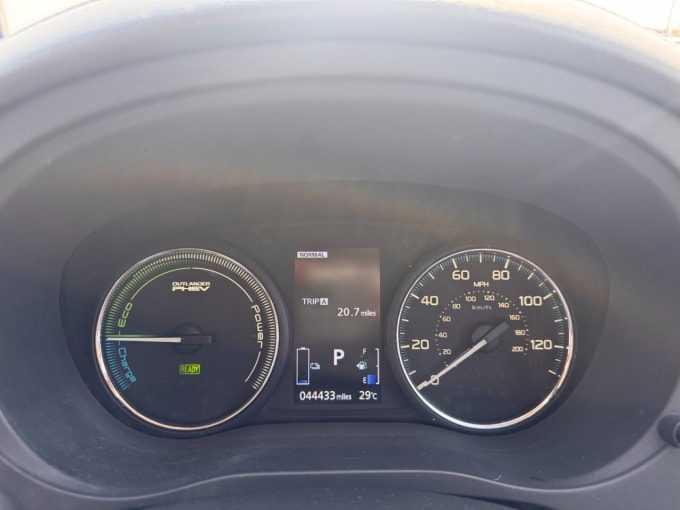2025 Mitsubishi Outlander