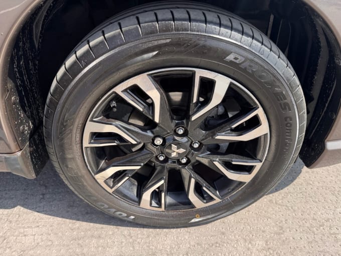 2025 Mitsubishi Outlander
