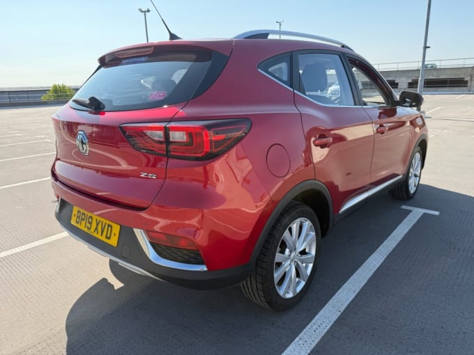 2025 Mg Mg Zs