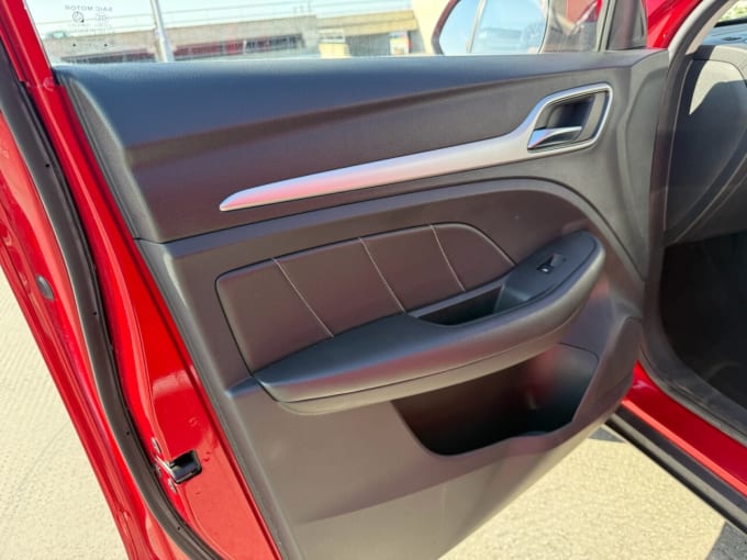 2025 Mg Mg Zs