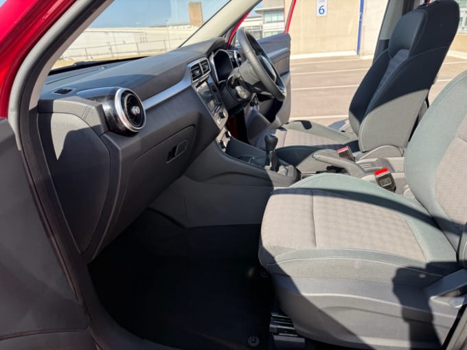 2025 Mg Mg Zs