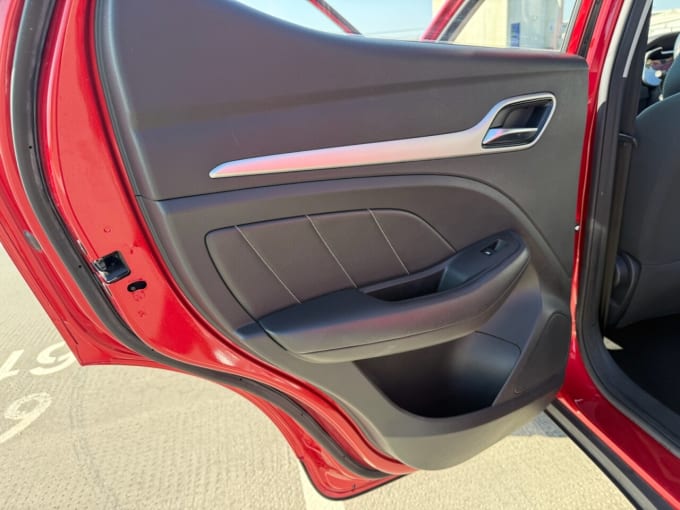2025 Mg Mg Zs