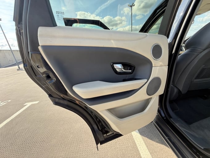 2025 Land Rover Range Rover Evoque