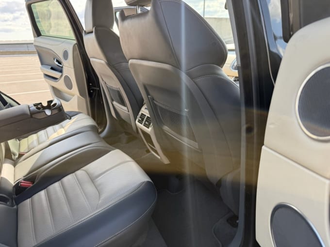 2025 Land Rover Range Rover Evoque