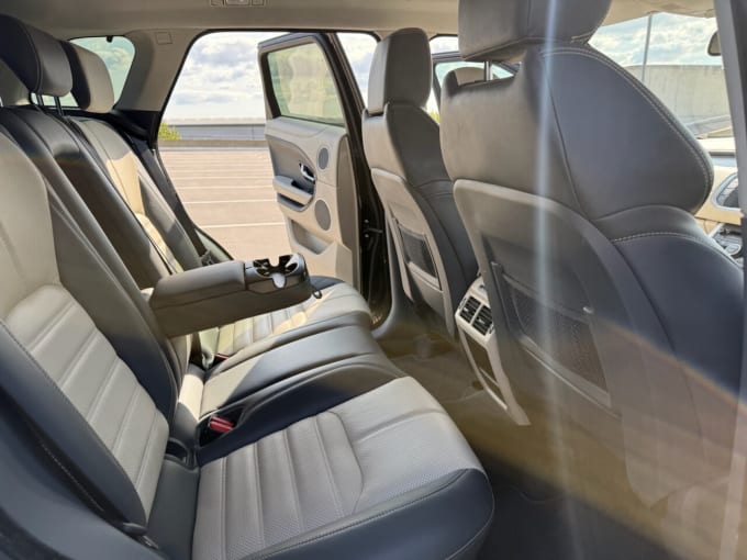 2025 Land Rover Range Rover Evoque