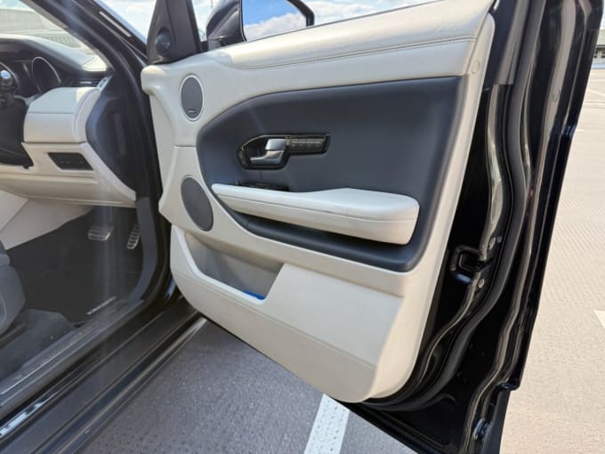 2025 Land Rover Range Rover Evoque