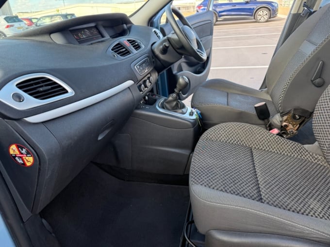 2011 Renault Scenic