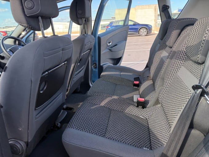 2011 Renault Scenic