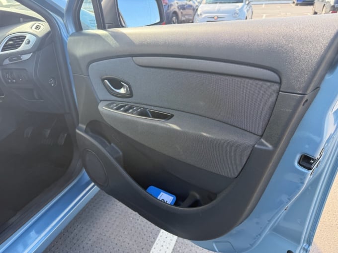 2011 Renault Scenic