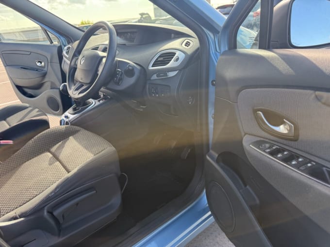 2011 Renault Scenic