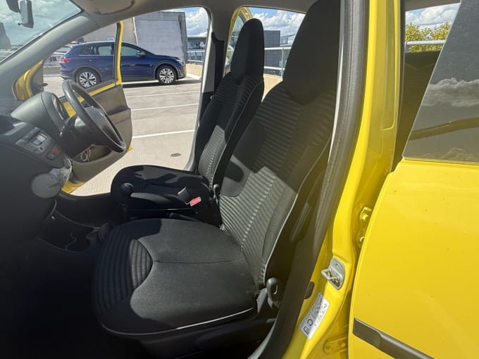 2013 Peugeot 107