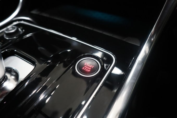 2021 Jaguar Xe