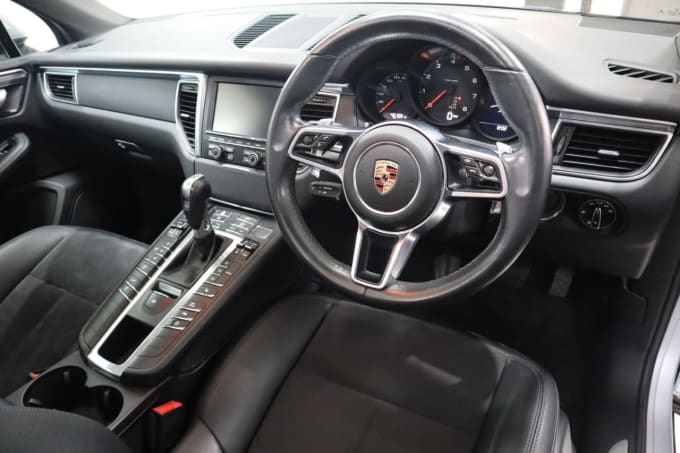 2024 Porsche Macan