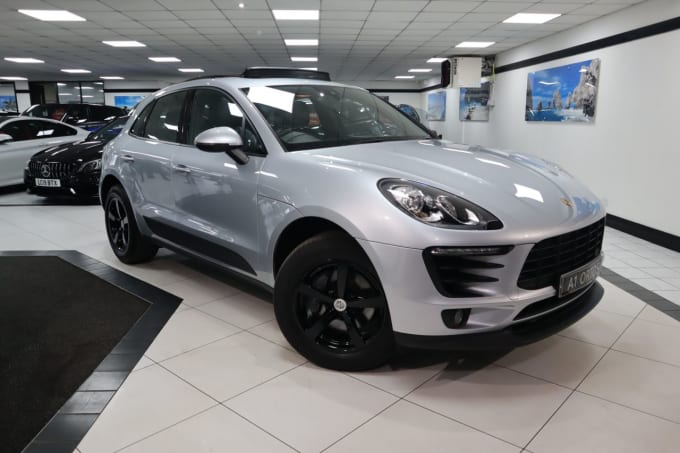 2024 Porsche Macan