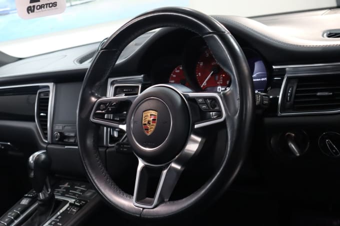 2024 Porsche Macan