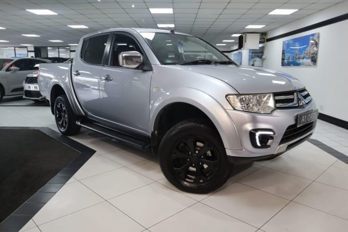 2024 Mitsubishi L200