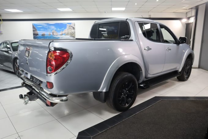 2024 Mitsubishi L200