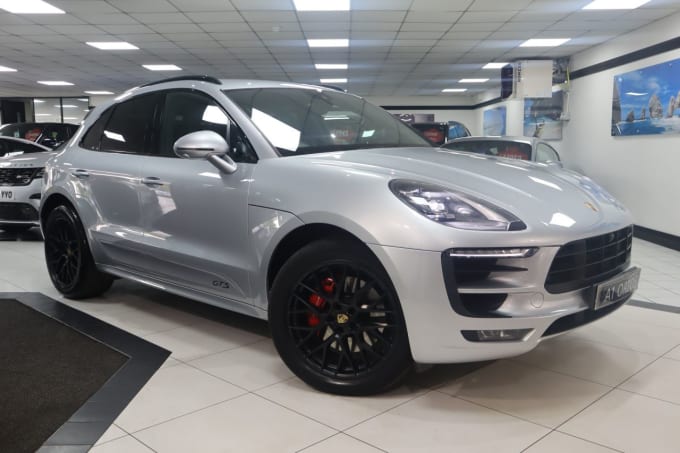 2024 Porsche Macan