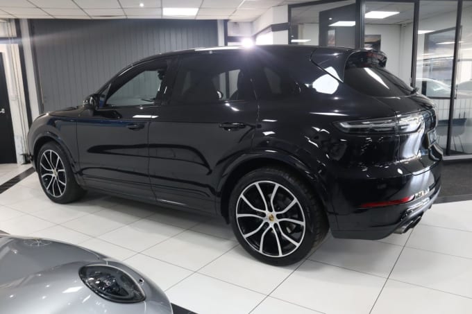 2024 Porsche Cayenne