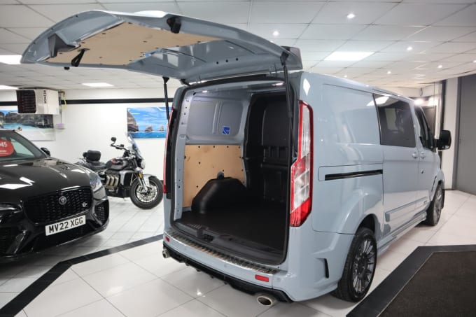 2024 Ford Transit Custom