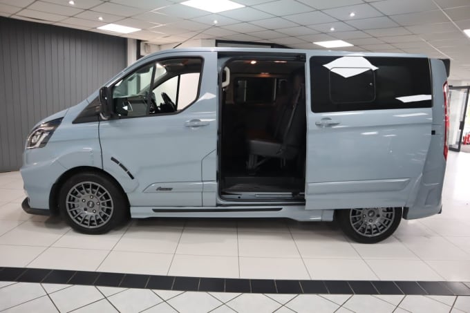 2024 Ford Transit Custom