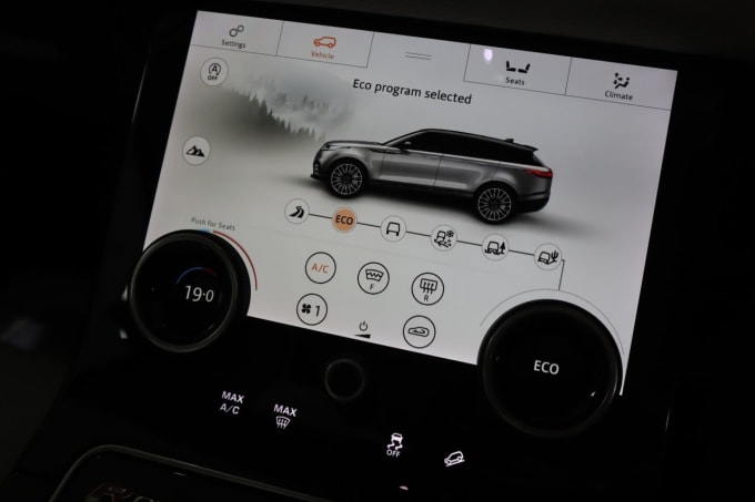 2025 Land Rover Range Rover Velar