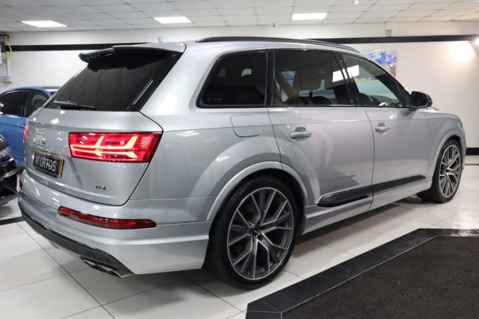 2025 Audi Sq7