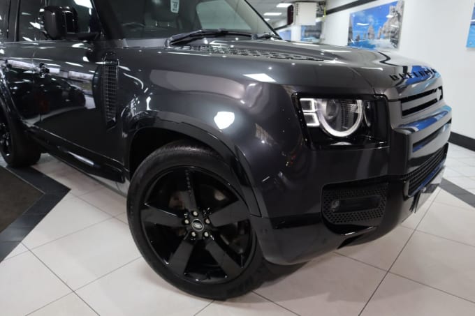 2025 Land Rover Defender 110