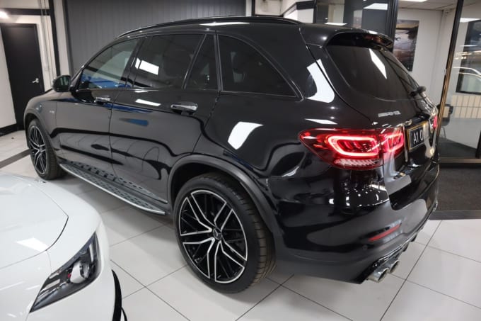 2025 Mercedes-benz Glc