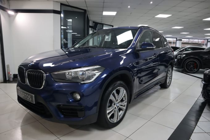 2025 BMW X1